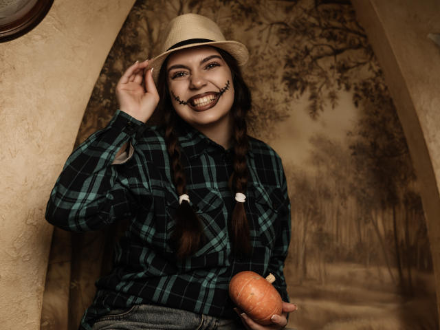 MilanaKitty - Sexe cam en vivo - 27914522