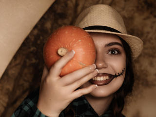 MilanaKitty - Sexe cam en vivo - 27914534