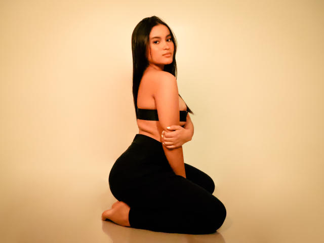 MiiaPalmer - Live porn &amp; sex cam - 27915809