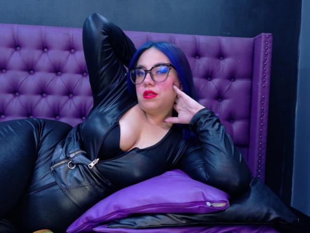 VelvetDomme - Live porn &amp; sex cam - 27917156