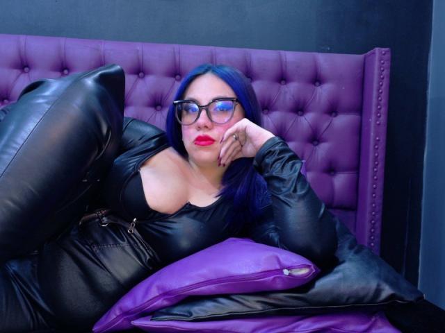 VelvetDomme - Live Sex Cam - 27917171