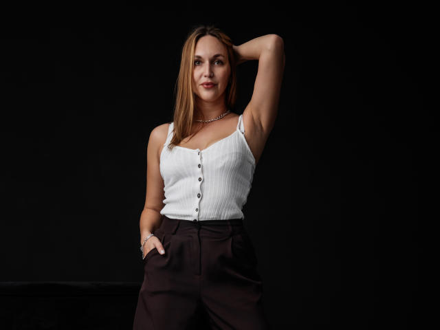 EvelynCute - Live porn &amp; sex cam - 27925613