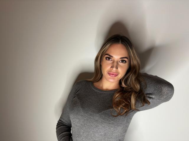 EmmaSlim - Live Sex Cam - 27929741