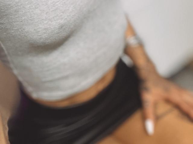 DaneeSoHot - Sexe cam en vivo - 27932057