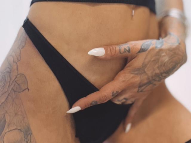 DaneeSoHot - Sexe cam en vivo - 27932237