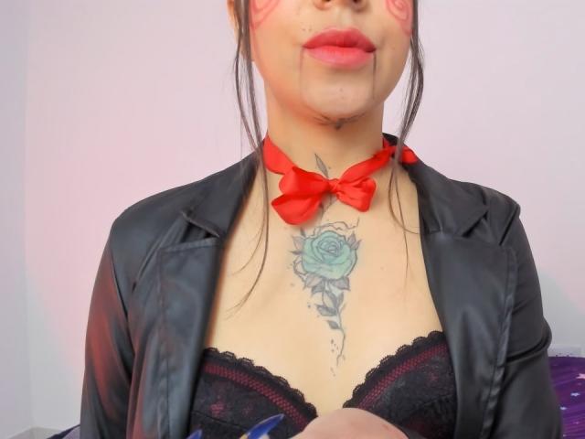 KayleeM - Live Sex Cam - 27935543