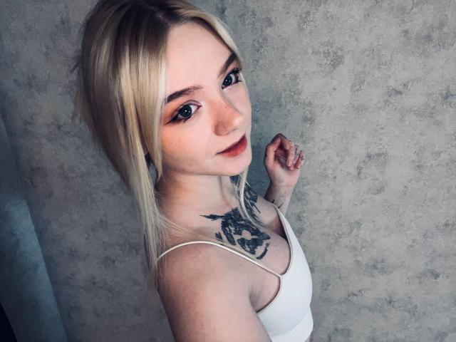 EnchantingEyes - Live sex cam - 27950774