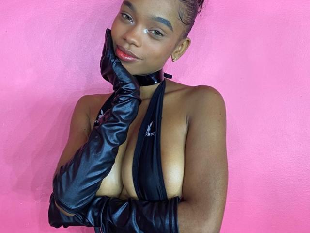 JuicyTitss - Live Sex Cam - 27950789