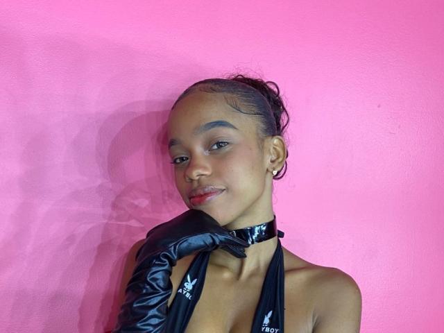 JuicyTitss - Live porn &amp; sex cam - 27950798