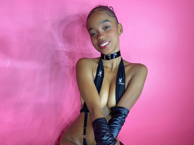 JuicyTitss - Live porn &amp; sex cam - 27950846