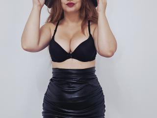 GiannaSexxy - Live Sex Cam - 27966326