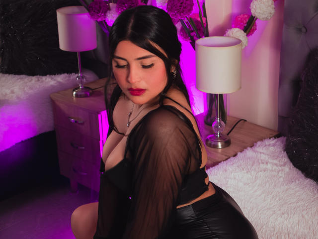 SaraWestt - Live porn &amp; sex cam - 27972626