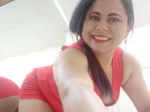 MiaSalomeChaude - Live porn &amp; sex cam - 27978743