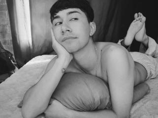 OliverHot69 - Sexe cam en vivo - 27981524