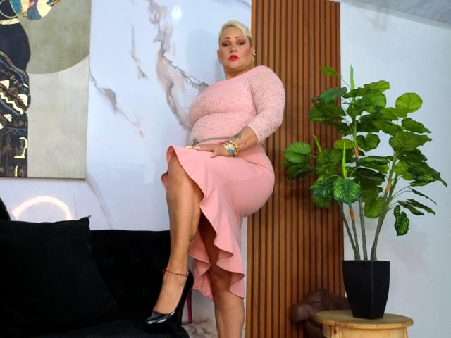 GianellaCox - Live porn &amp; sex cam - 27982043