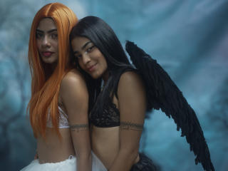 KarenAndLaura - Live sexe cam - 27984464