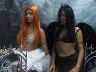 KarenAndLaura - Live sexe cam - 27984467