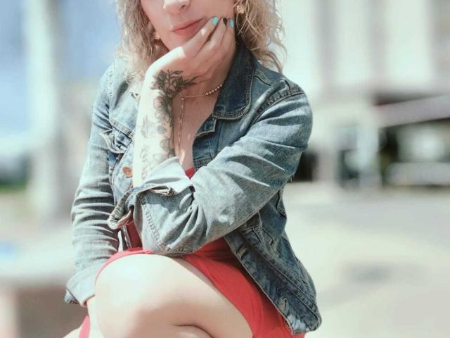 SammyDesire - Live Sex Cam - 27986018