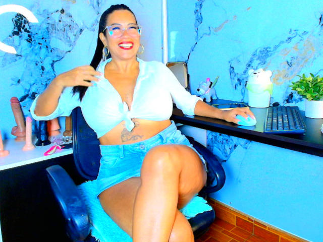 AlixLow - Sexe cam en vivo - 27988109