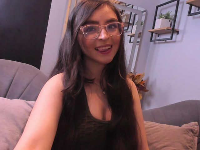 EvaMcAllister - Live sex cam - 27989825