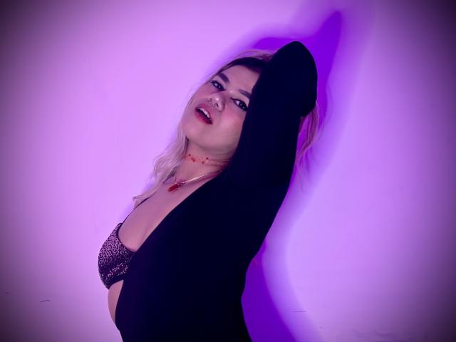 TarahDustin - Sexe cam en vivo - 27991133