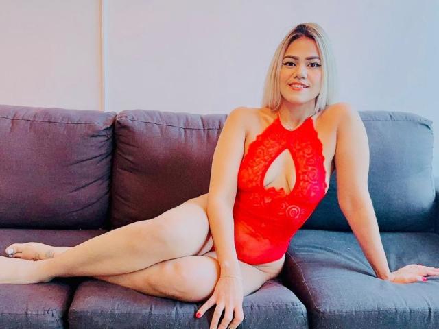 TarahDustin - Live sex cam - 27991220