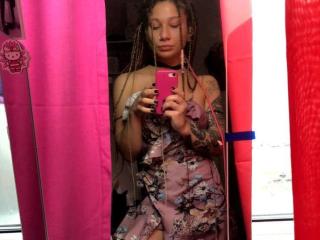 AliceAndCristal - Live sex cam - 27995189