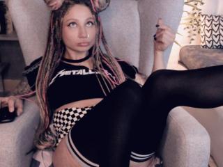 AliceAndCristal - Live sex cam - 27995207