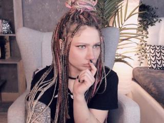 AliceAndCristal - Live sex cam - 27995213