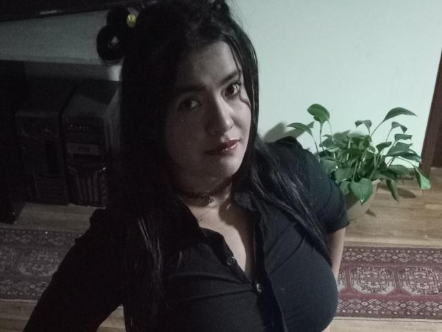 ArianithaXox - Live sex cam - 27995897