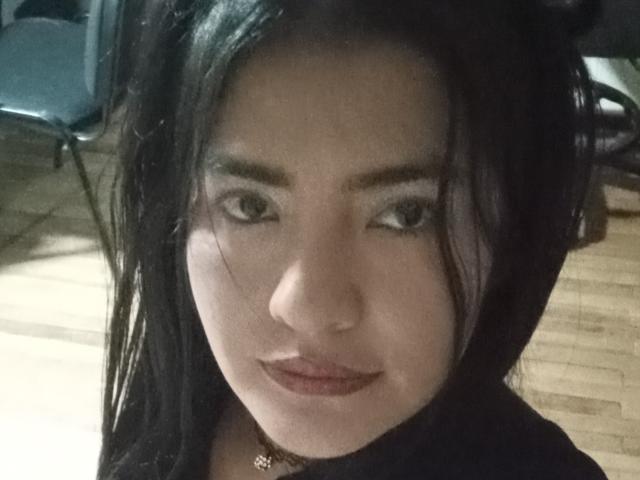 ArianithaXox - Live porn &amp; sex cam - 27995912