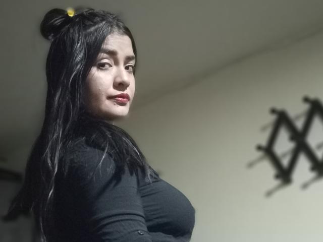 ArianithaXox - Live porn &amp; sex cam - 27995924