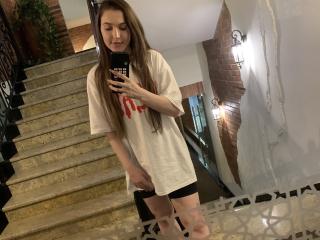 AliceAndCristal - Live sex cam - 27997175