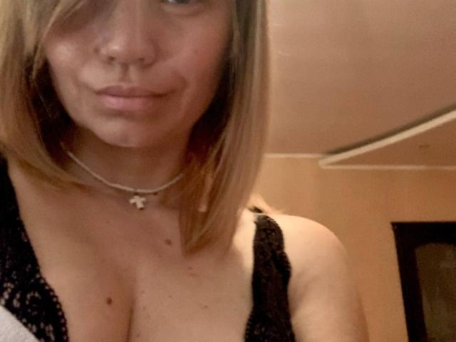 ElizavetaCream - Live sex cam - 27997364