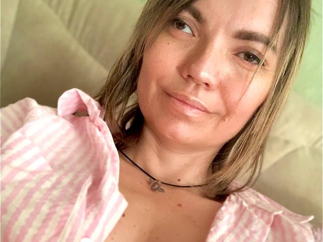 ElizavetaCream - сексуальная веб-камера в реальном времени - 27997415