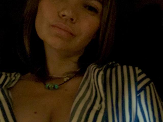 ElizavetaCream - Live porn &amp; sex cam - 27997433