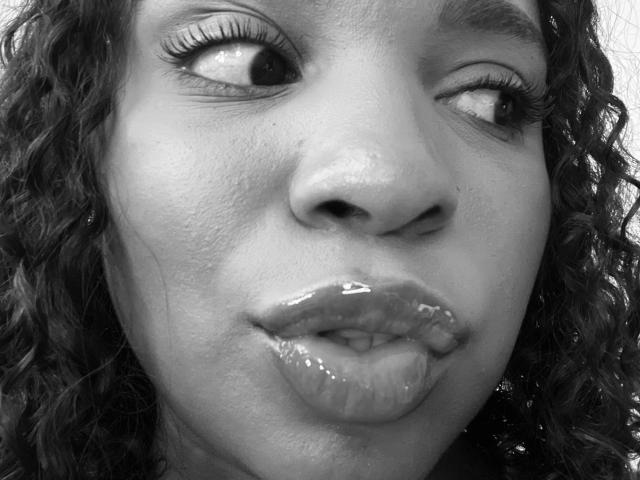 LisaMendez - Sexe cam en vivo - 28000523