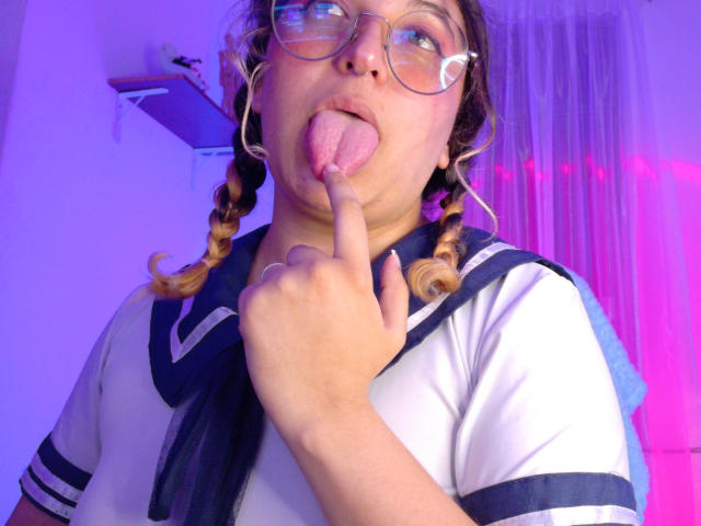 AmaliaRosse - Live sex cam - 28000592