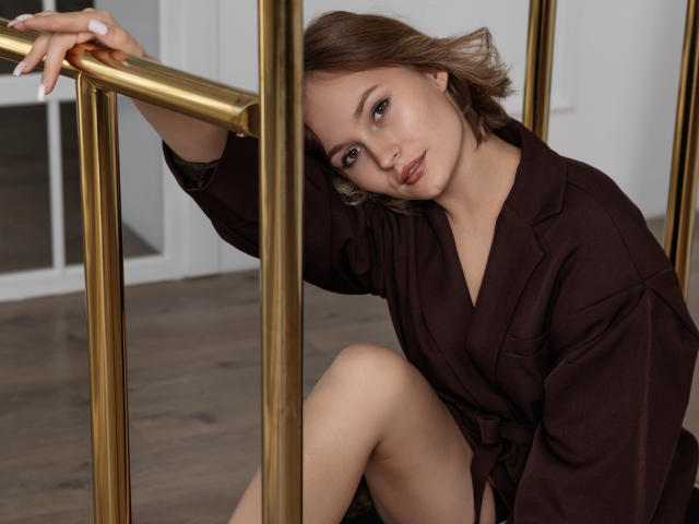 BrittanySweet - Live Sex Cam - 28003580