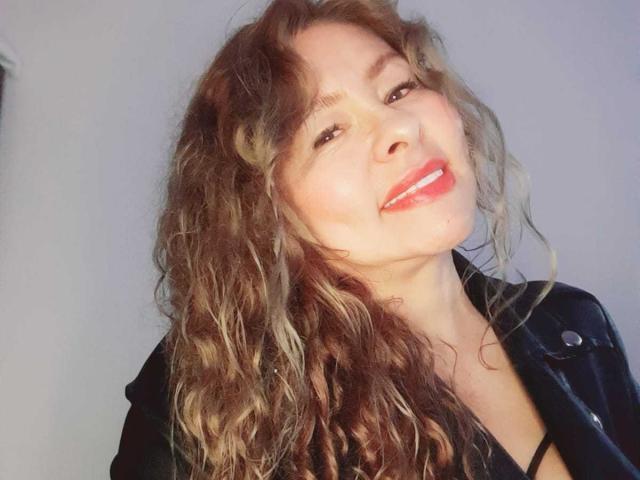 MiaAmoretti - Live sex cam - 28006292