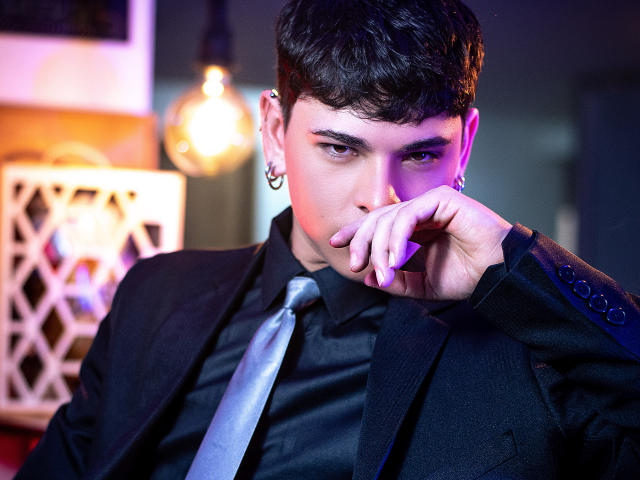 LukeHowlandy - Live sex cam - 28007432