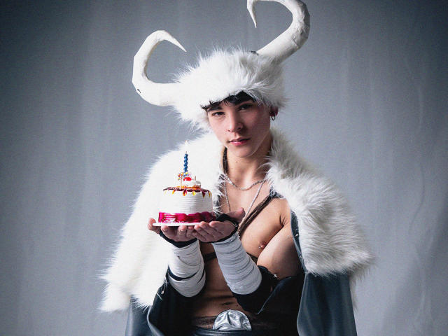 LukeHowlandy - Sexe cam en vivo - 28007576