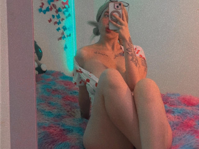 SammyViolet - פורנו בשידור חי ומצלמת סקס - 28007579