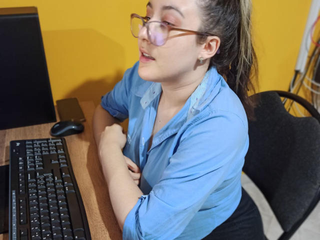 MabyLegrand - Live sex cam - 28008026