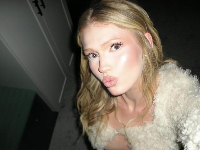 TheHottestBlonde - Live porn &amp; sex cam - 28008191