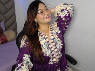 HelueJamil - Live Sex Cam - 28010996