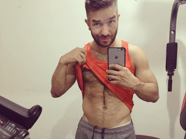 Niklaus - Élő pornó és szexkamera - 28012184