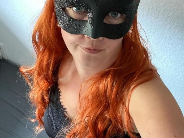 SarahFoxx-hot - Live sex cam - 28013234