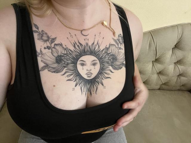 DiLaria - Élő pornó és szexkamera - 28013867