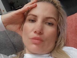 GiuliaAddams - Camera khiêu dâm &amp; quyến rũ trực tiếp - 28015172